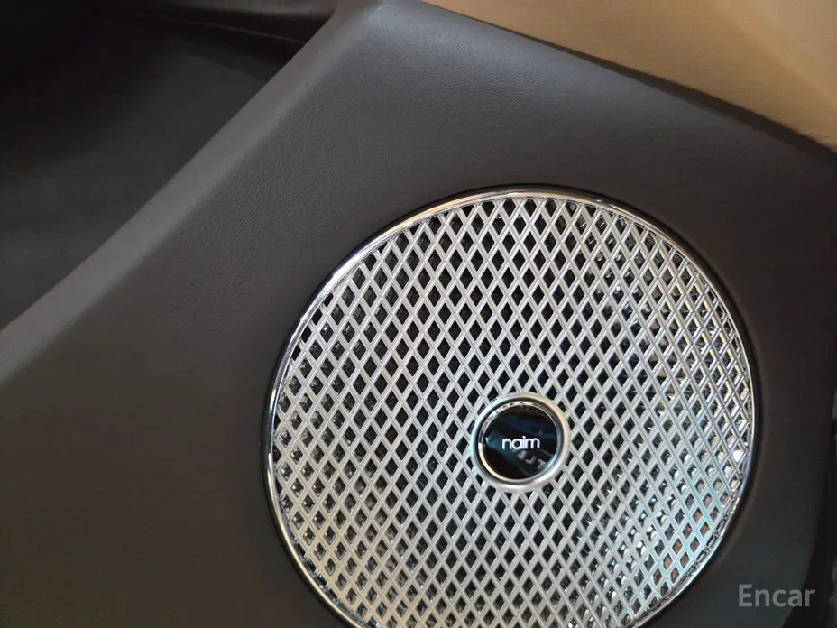 Фото 11 - Bentley Flying Spur