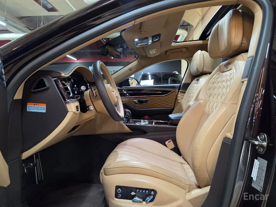 Фото 12 - Bentley Flying Spur