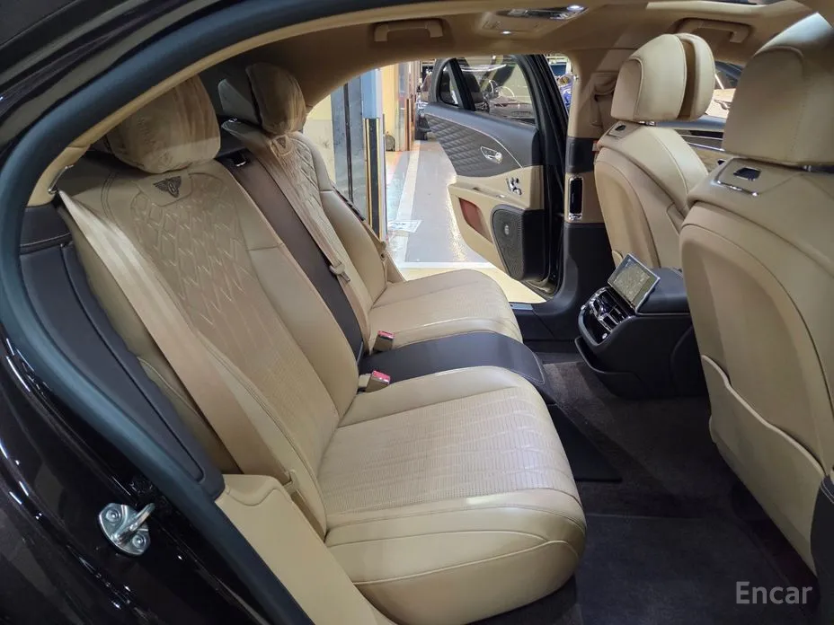 Фото 15 - Bentley Flying Spur