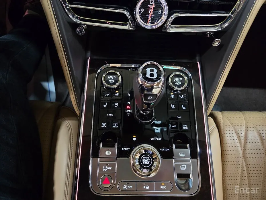 Фото 9 - Bentley Flying Spur