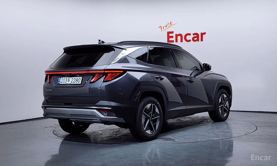 Фото 2 - Hyundai Tucson