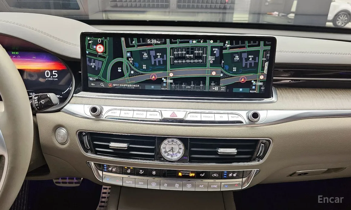 Фото 14 - Kia K9