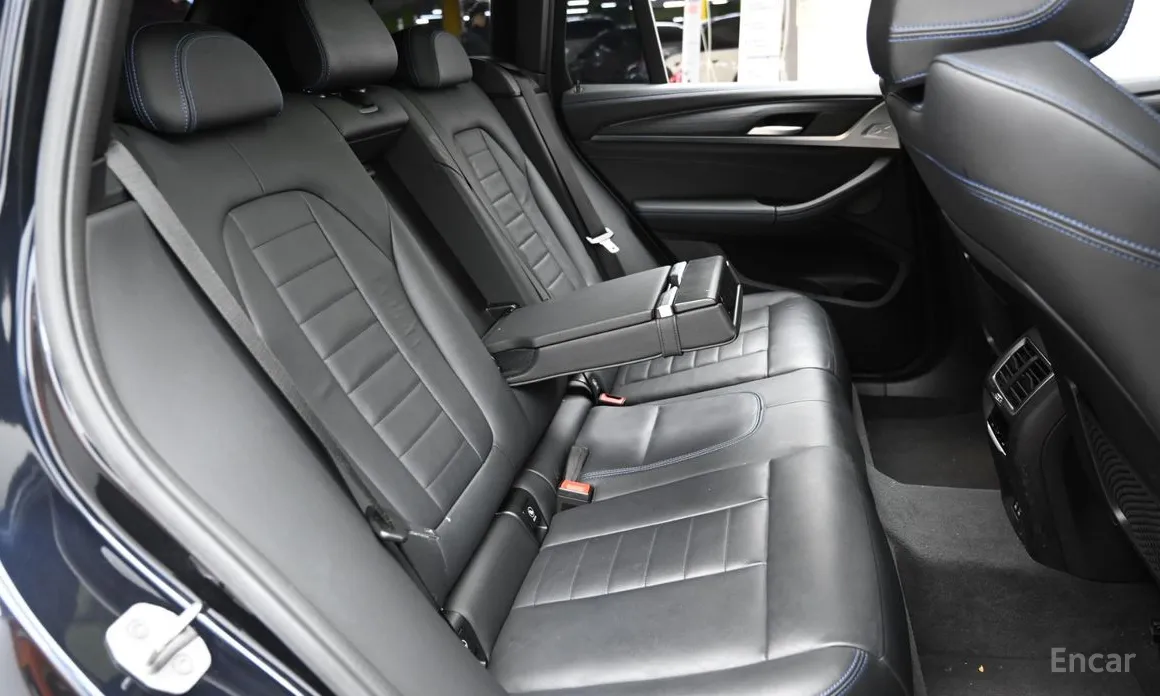 Фото 12 - BMW iX3