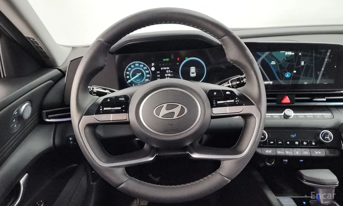Фото 13 - Hyundai Avante