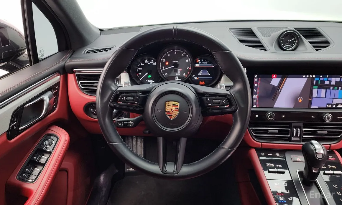 Фото 13 - Porsche Macan