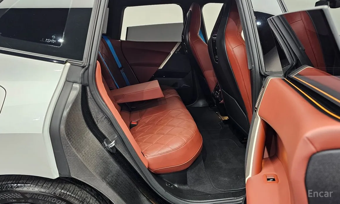 Фото 12 - BMW iX