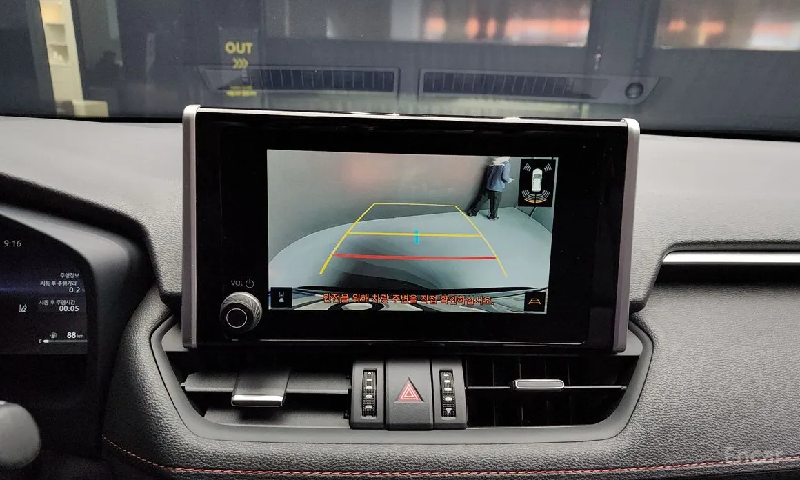 Фото 15 - Toyota RAV4