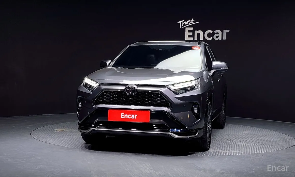 Фото 3 - Toyota RAV4