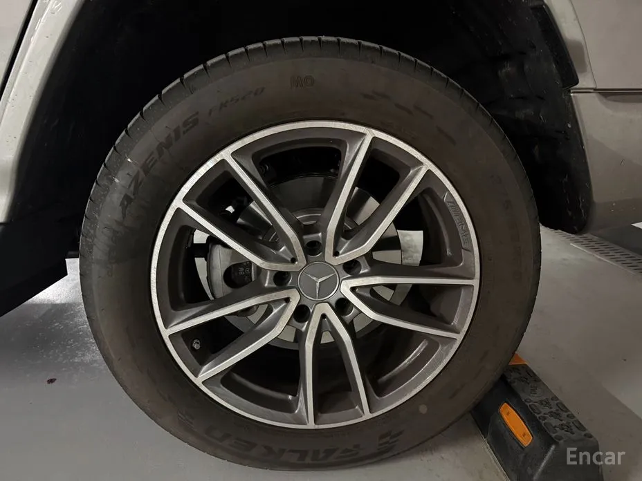 Фото 19 - Mercedes-Benz G-Class