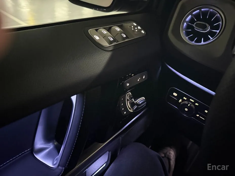 Фото 8 - Mercedes-Benz G-Class