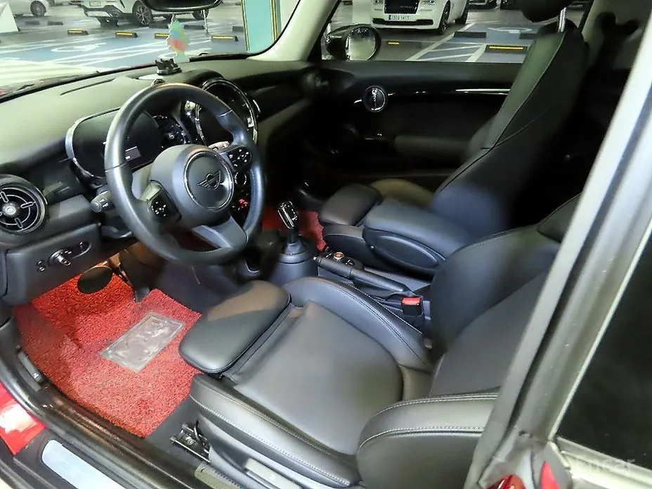 Фото 10 - Mini Cooper