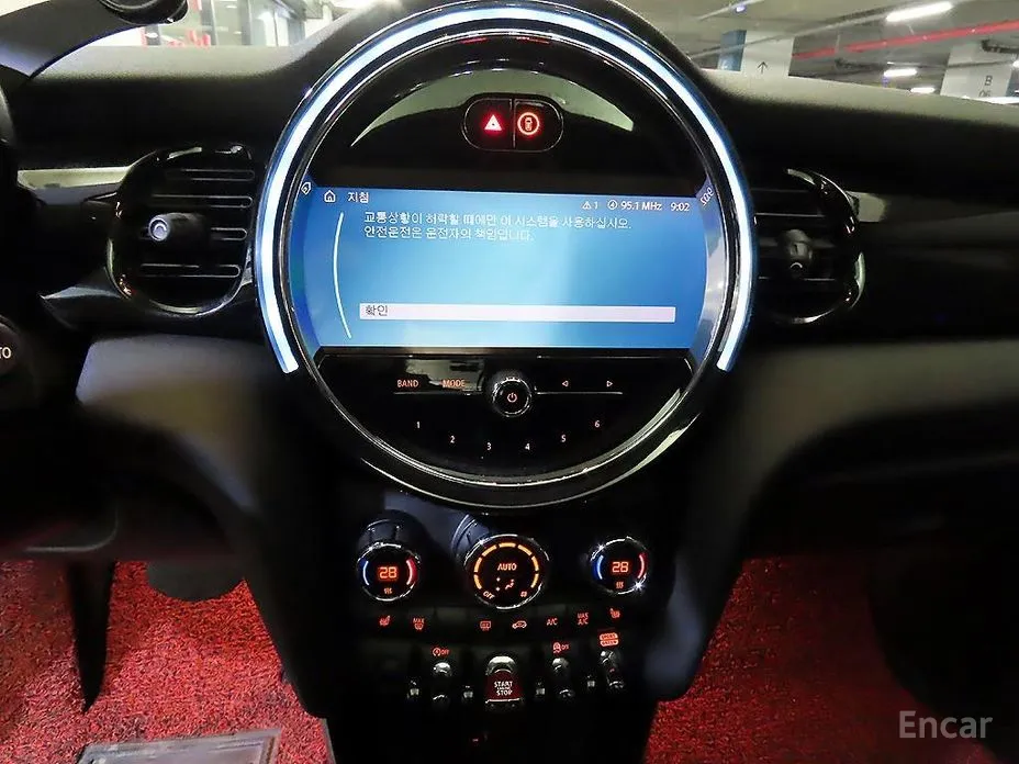 Фото 11 - Mini Cooper