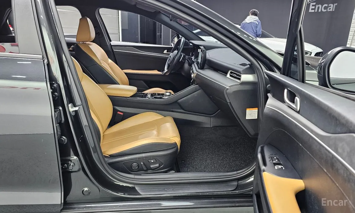 Фото 11 - Kia K5