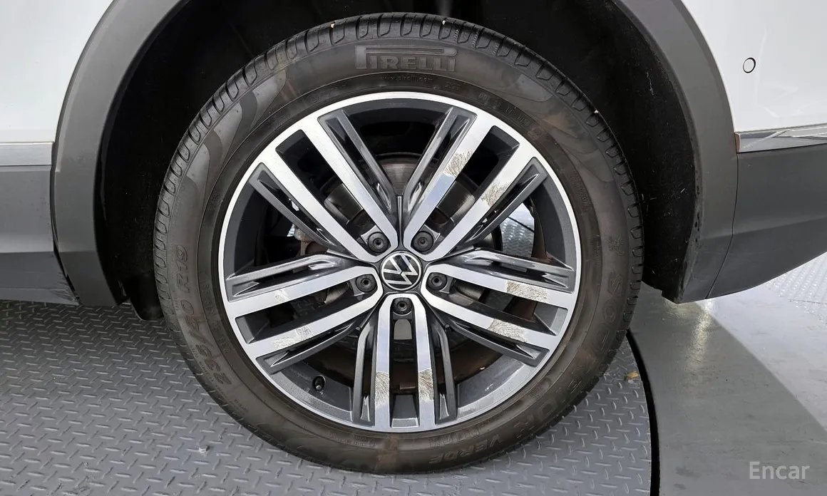 Фото 5 - Volkswagen Tiguan