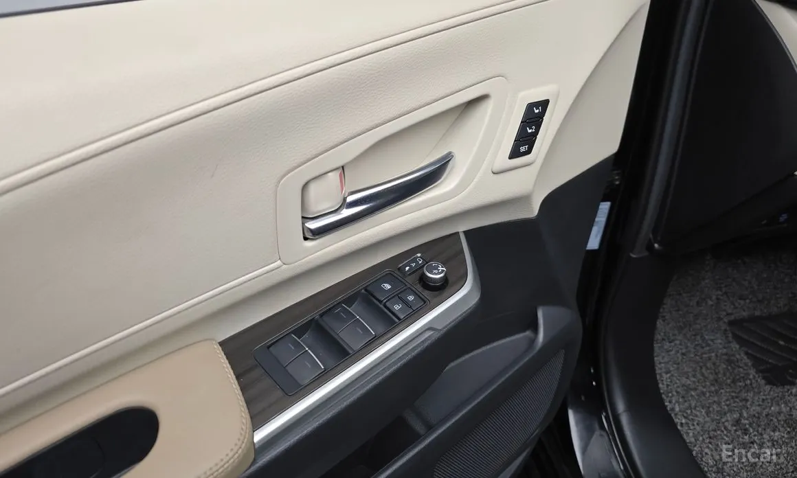 Фото 17 - Toyota Sienna