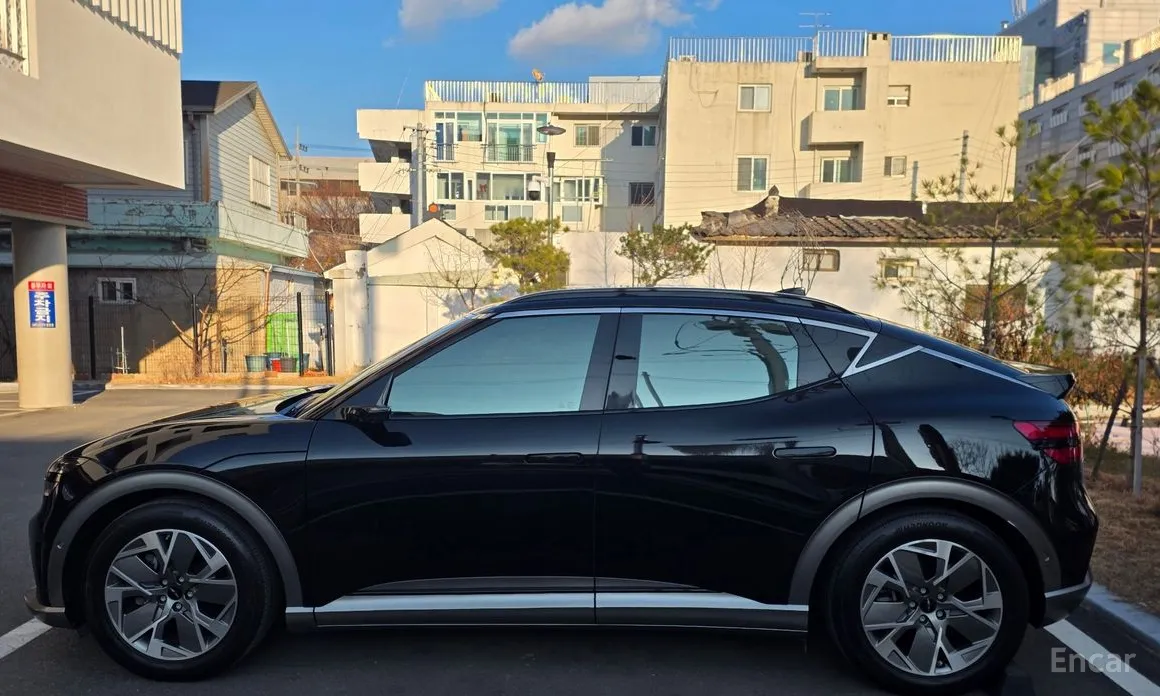 Фото 13 - Genesis GV60