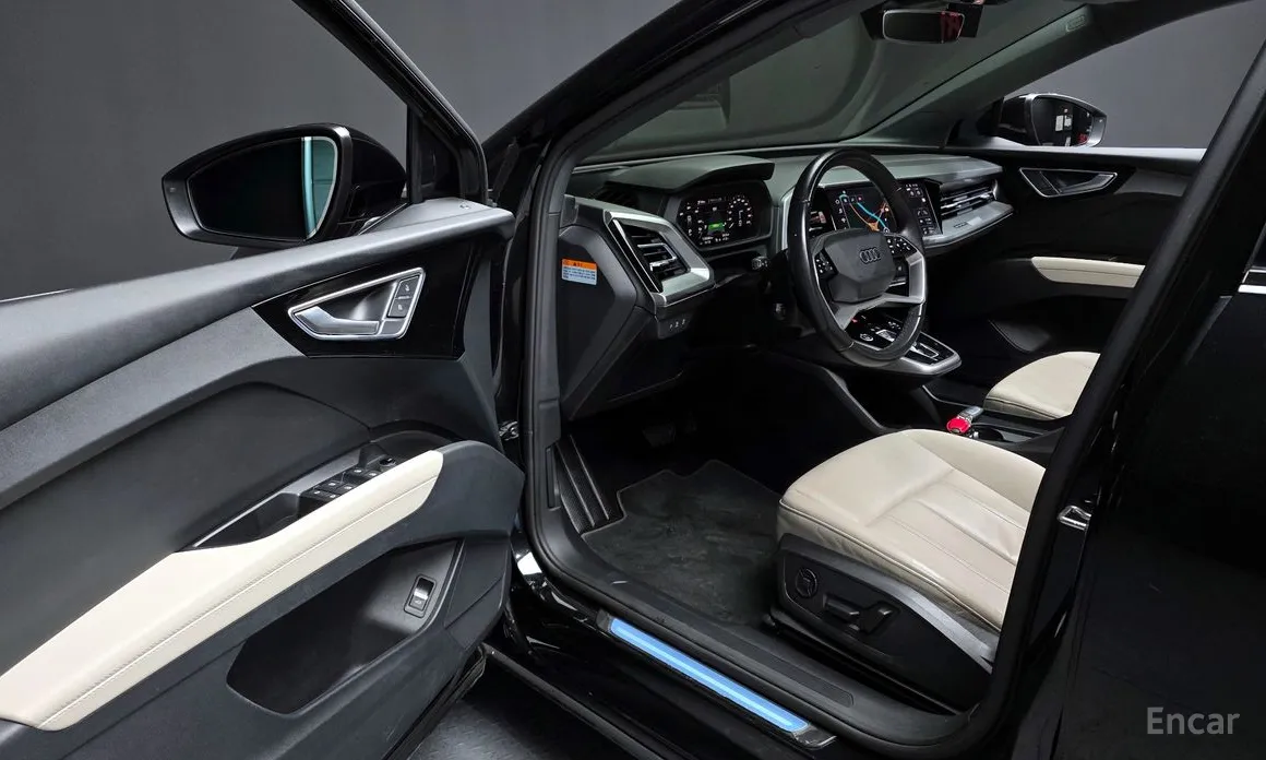 Фото 10 - Audi Q4 e-tron