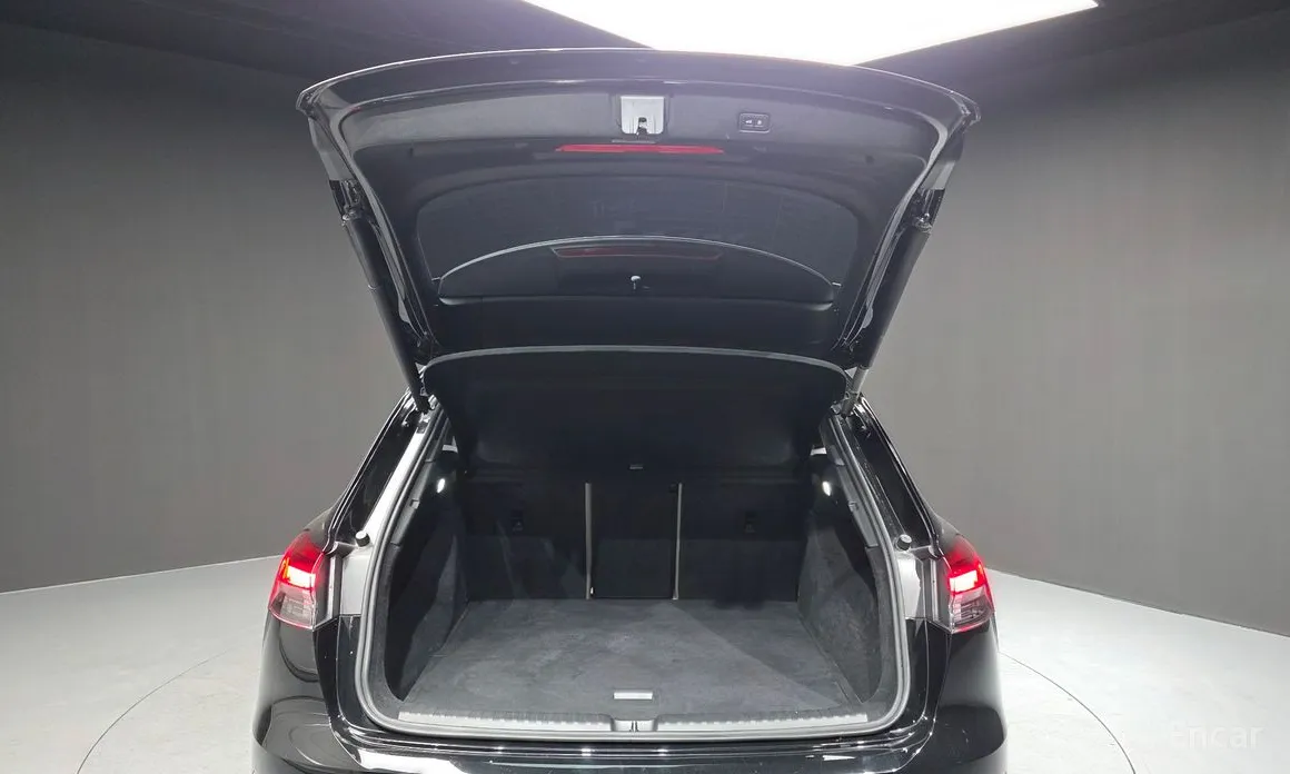 Фото 20 - Audi Q4 e-tron