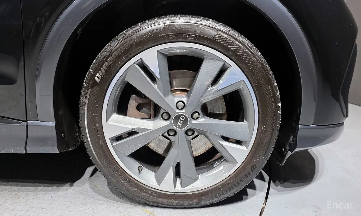 Фото 5 - Audi Q4 e-tron