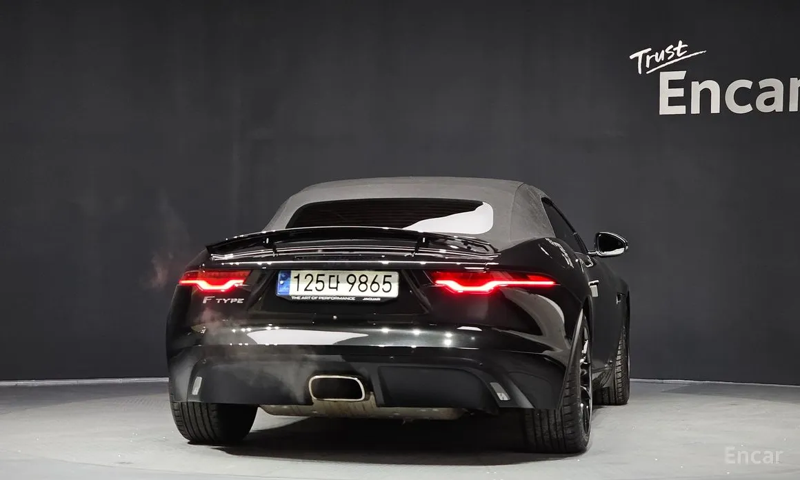 Фото 4 - Jaguar F-Type