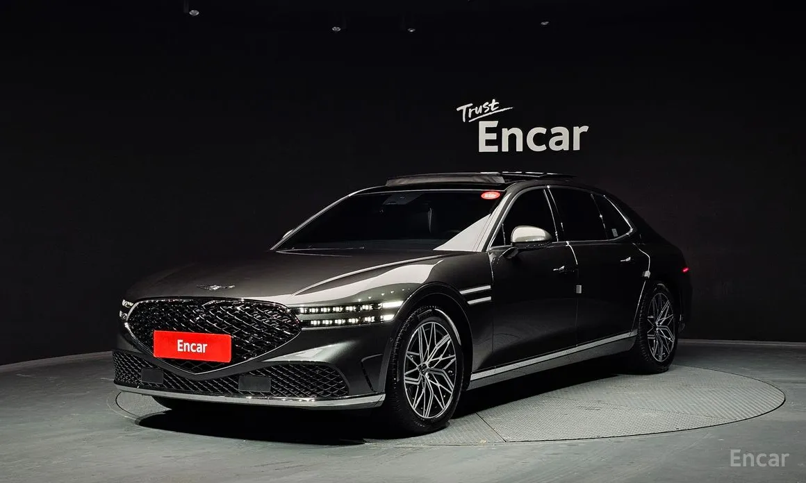 Фото 1 - Genesis G90