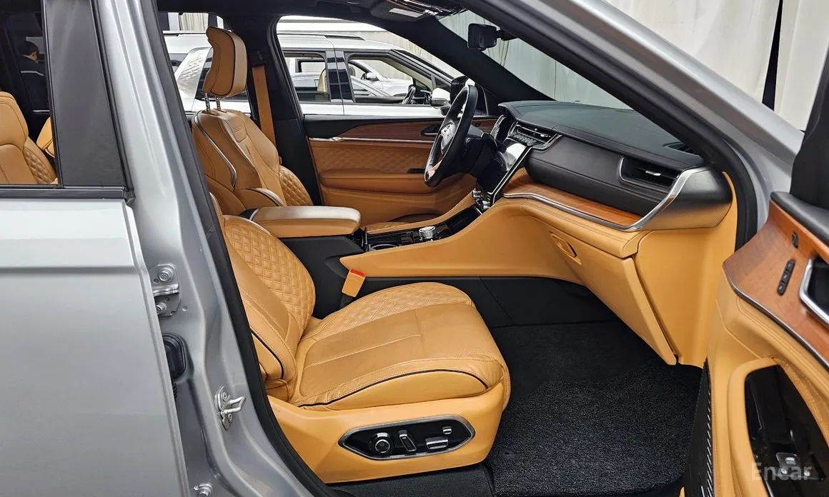 Фото 11 - Jeep Cherokee