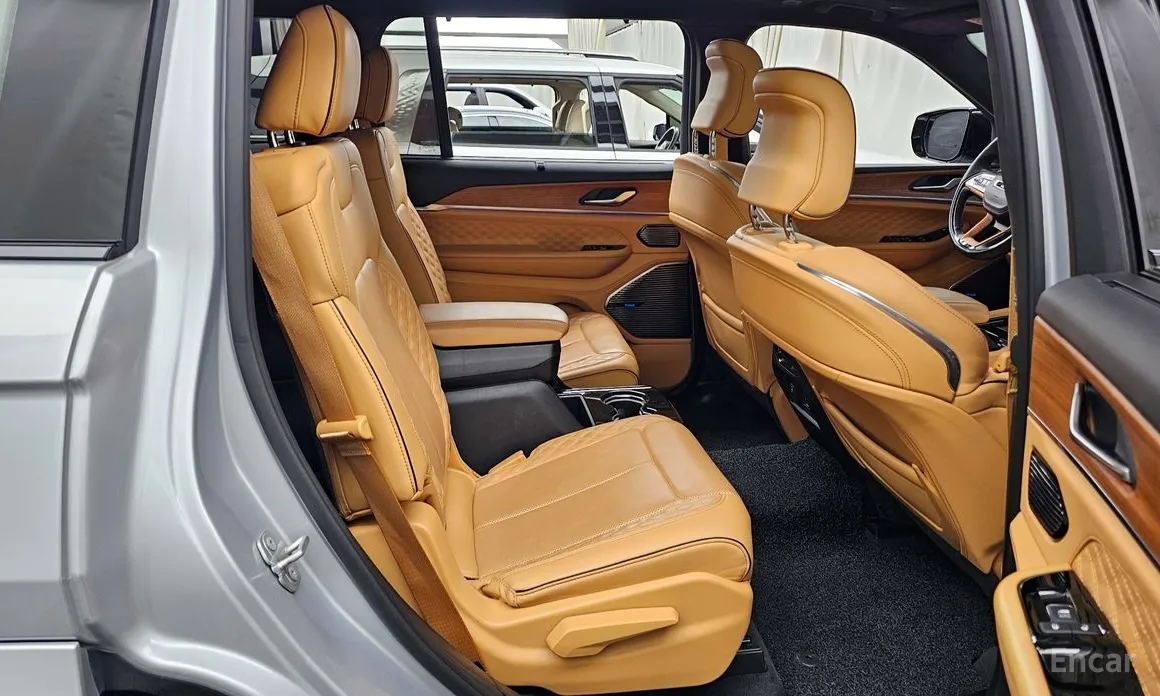 Фото 12 - Jeep Cherokee