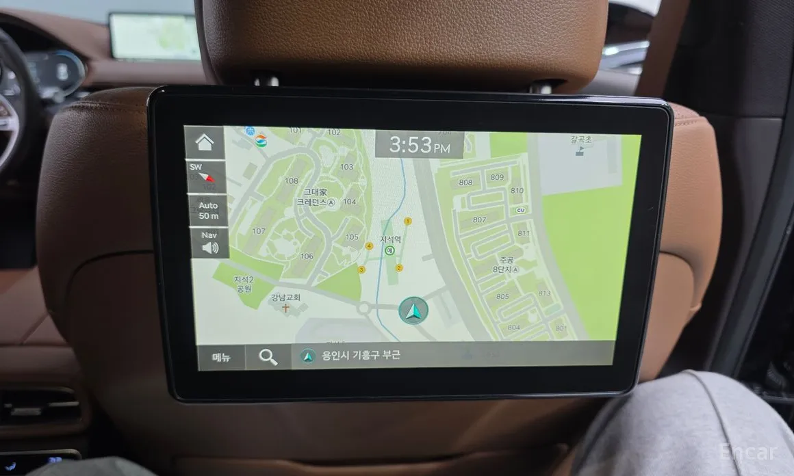 Фото 19 - Genesis G80