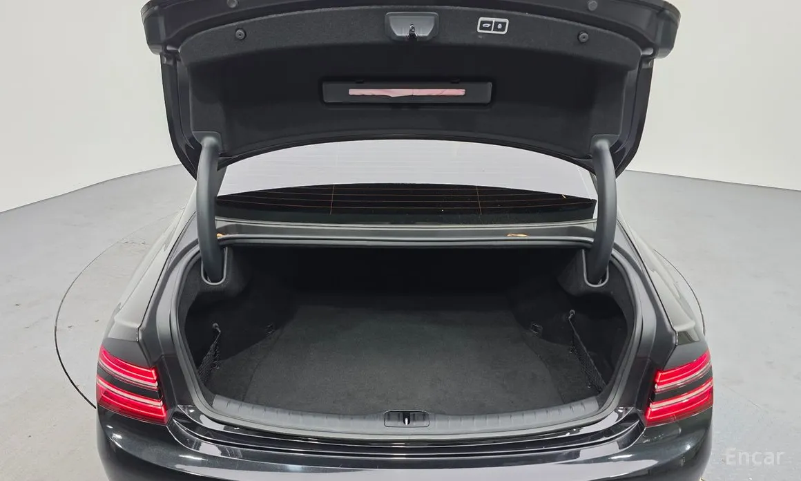 Фото 20 - Genesis G80