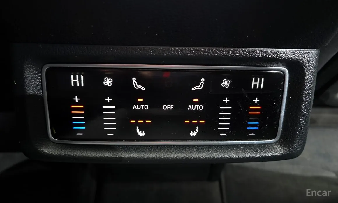 Фото 18 - Audi e-tron