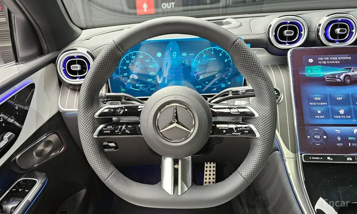 Фото 13 - Mercedes-Benz GLC-Class