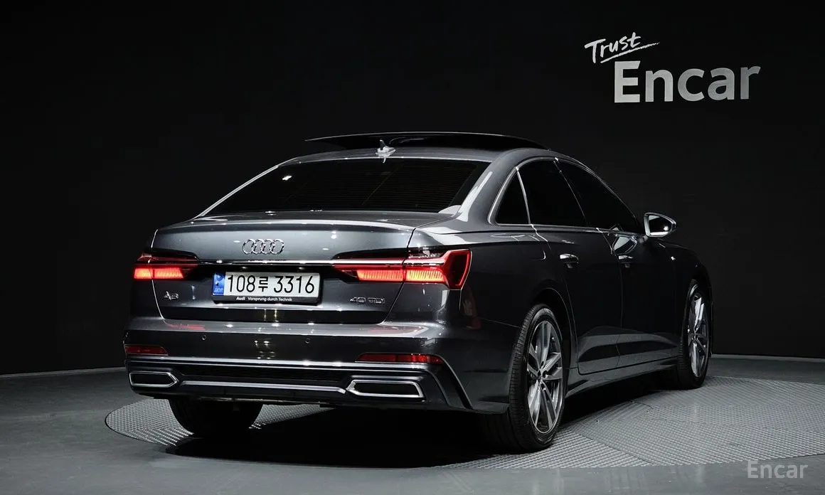 Фото 2 - Audi A6