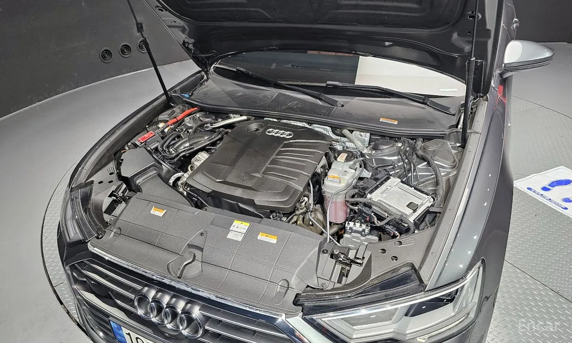 Фото 6 - Audi A6