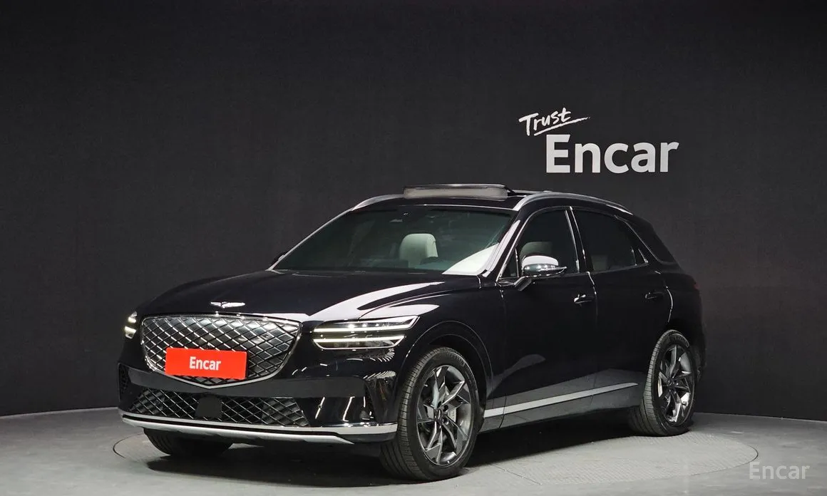 Фото 1 - Genesis GV70