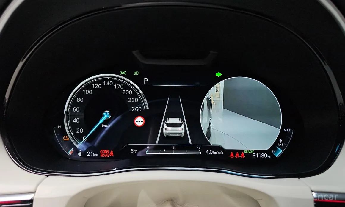 Фото 8 - Genesis GV70