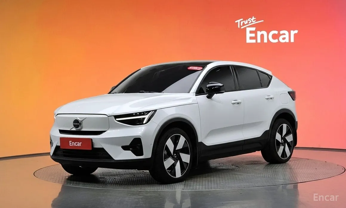 Фото 1 - Volvo C40