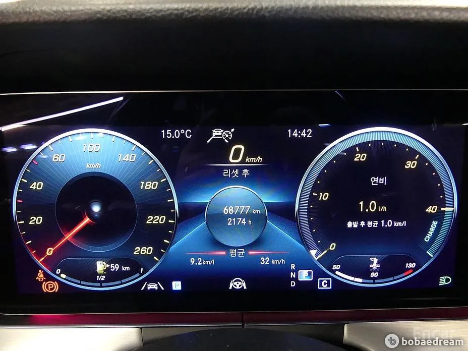 Фото 8 - Mercedes-Benz E-Class