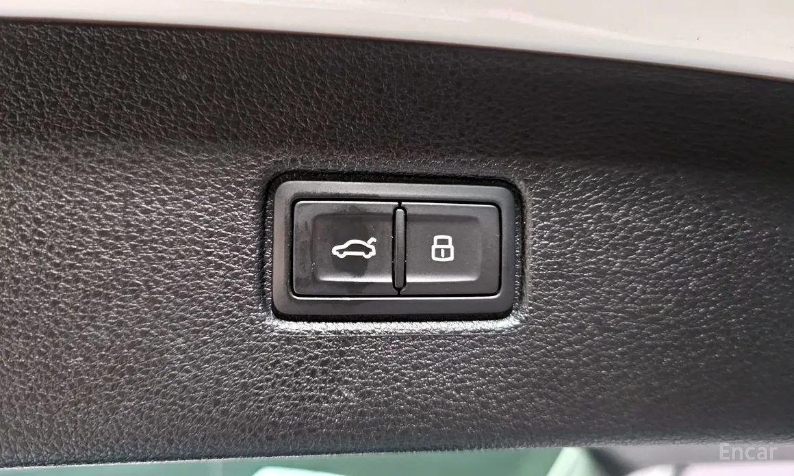 Фото 18 - Audi Q7