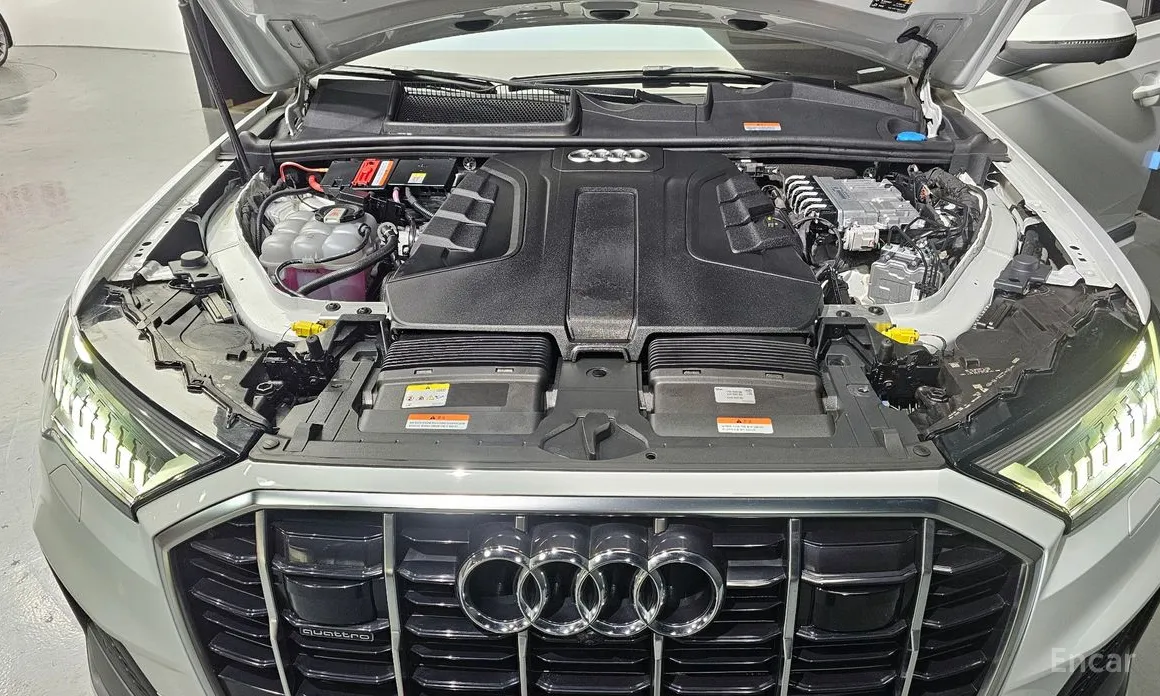 Фото 6 - Audi Q7