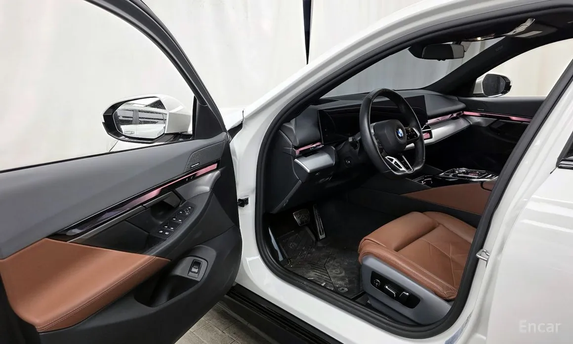 Фото 10 - BMW 5 Series