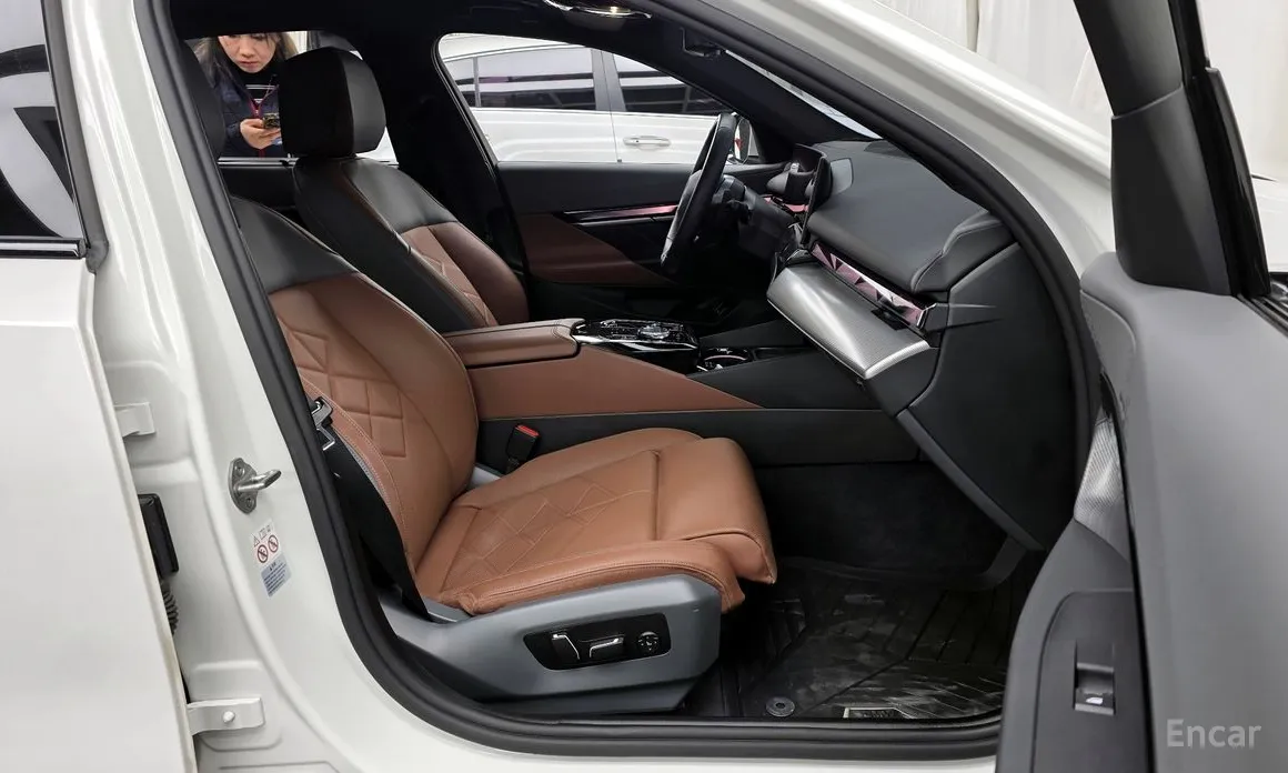 Фото 11 - BMW 5 Series