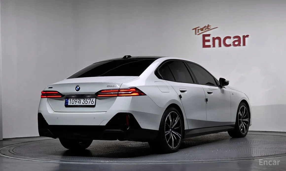 Фото 2 - BMW 5 Series