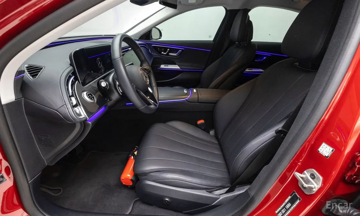 Фото 10 - Mercedes-Benz E-Class