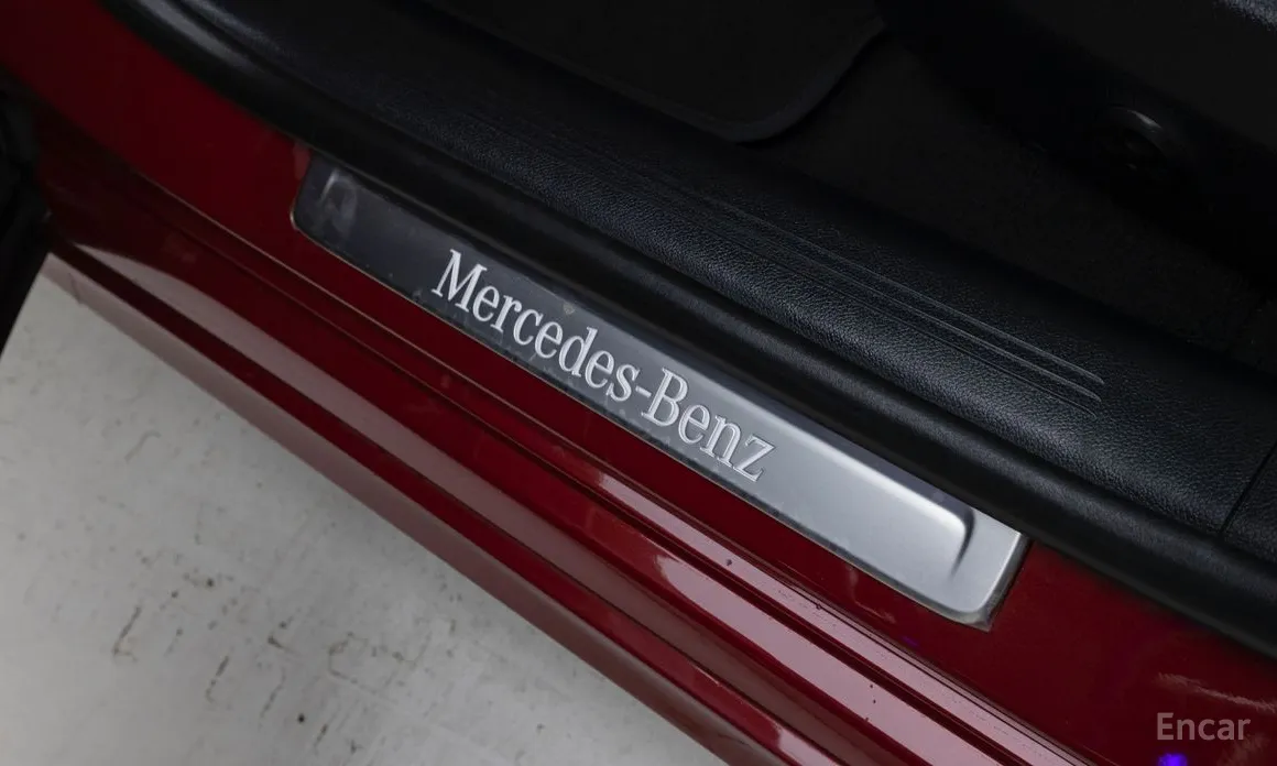 Фото 15 - Mercedes-Benz E-Class