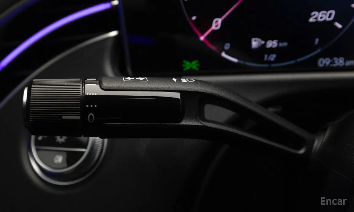 Фото 17 - Mercedes-Benz E-Class