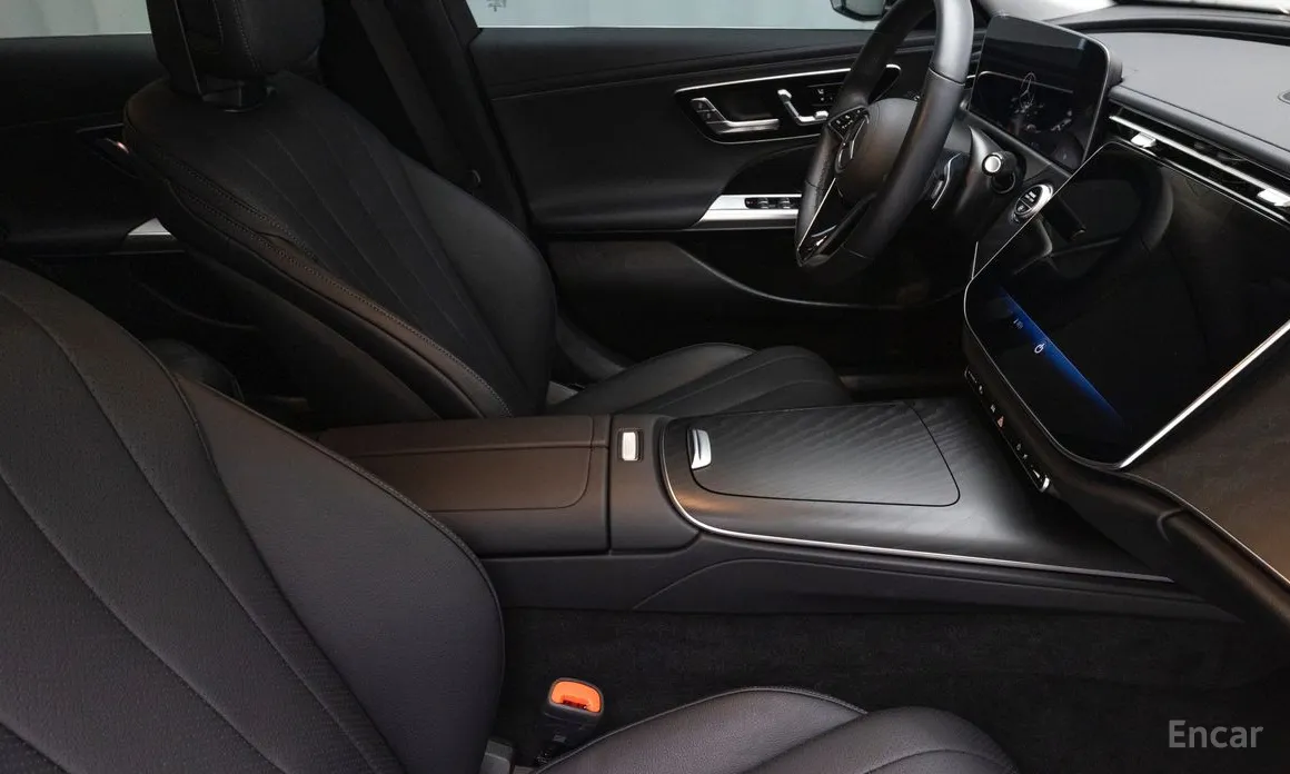 Фото 18 - Mercedes-Benz E-Class