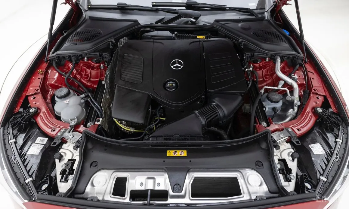 Фото 6 - Mercedes-Benz E-Class