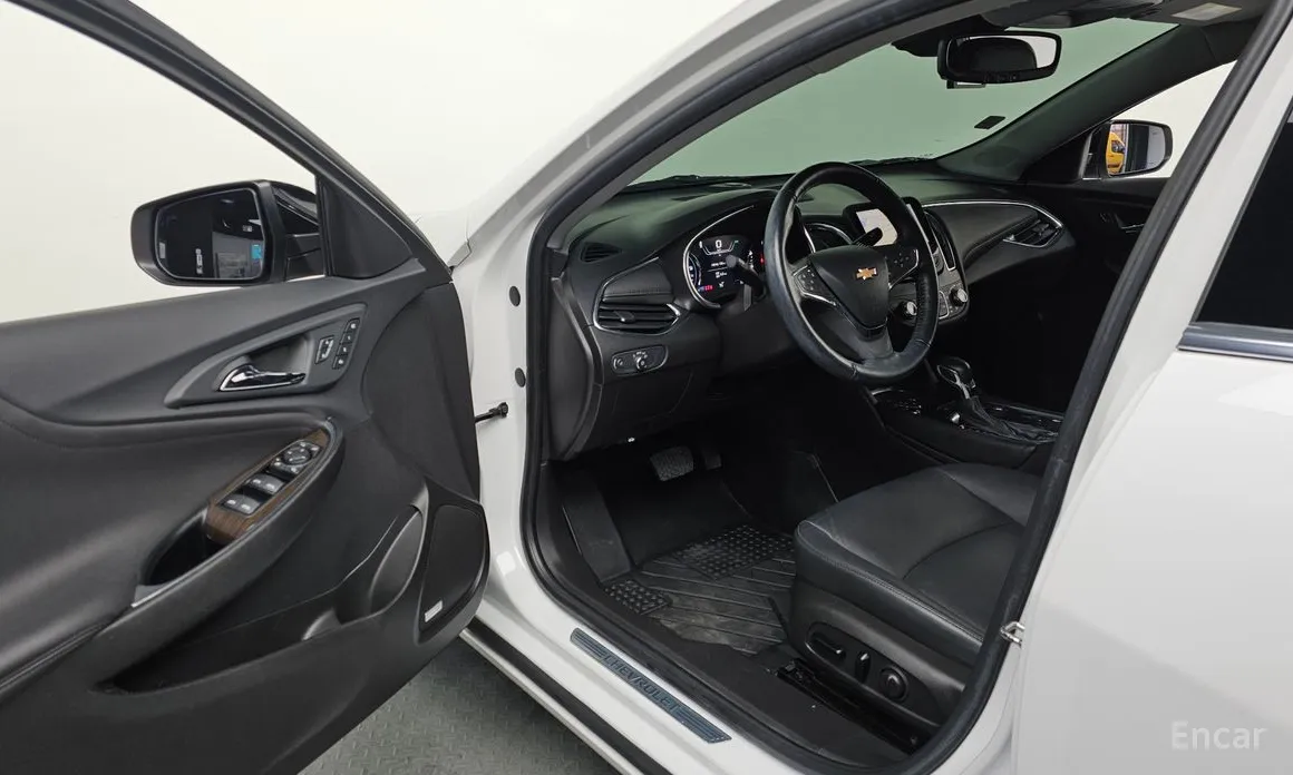 Фото 10 - Chevrolet Malibu