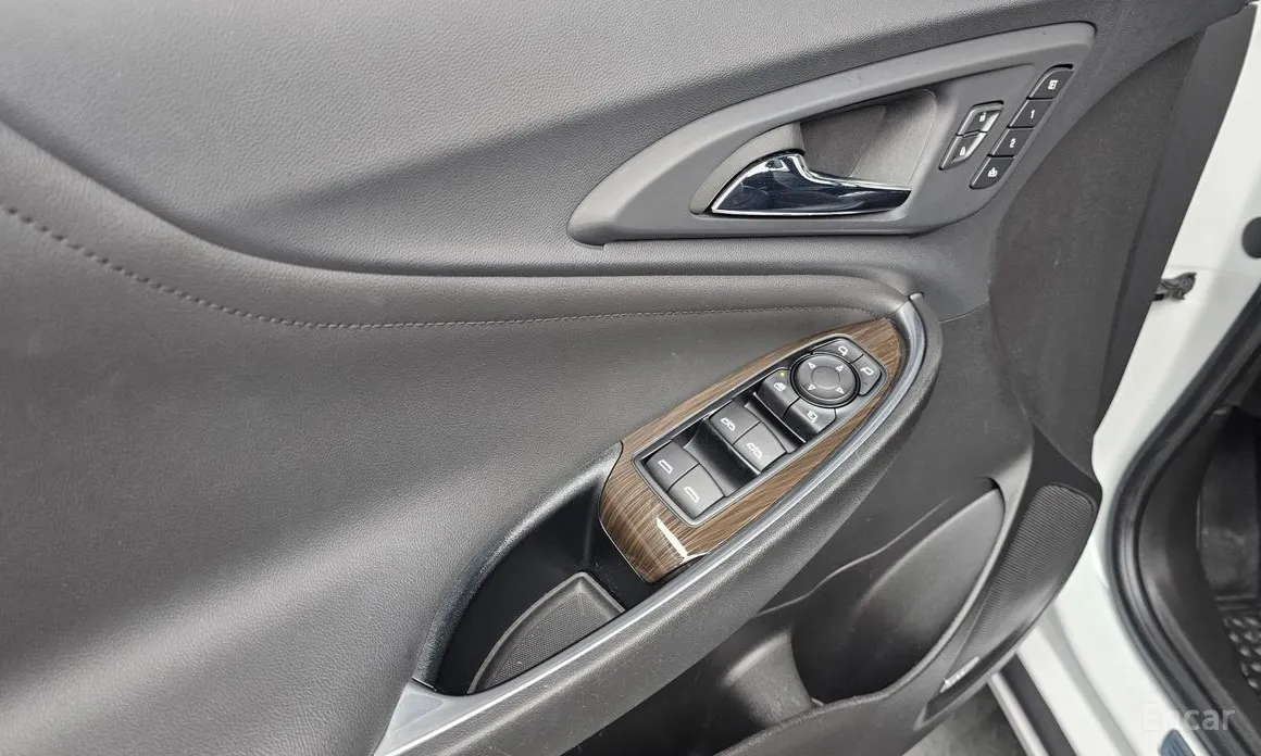 Фото 18 - Chevrolet Malibu