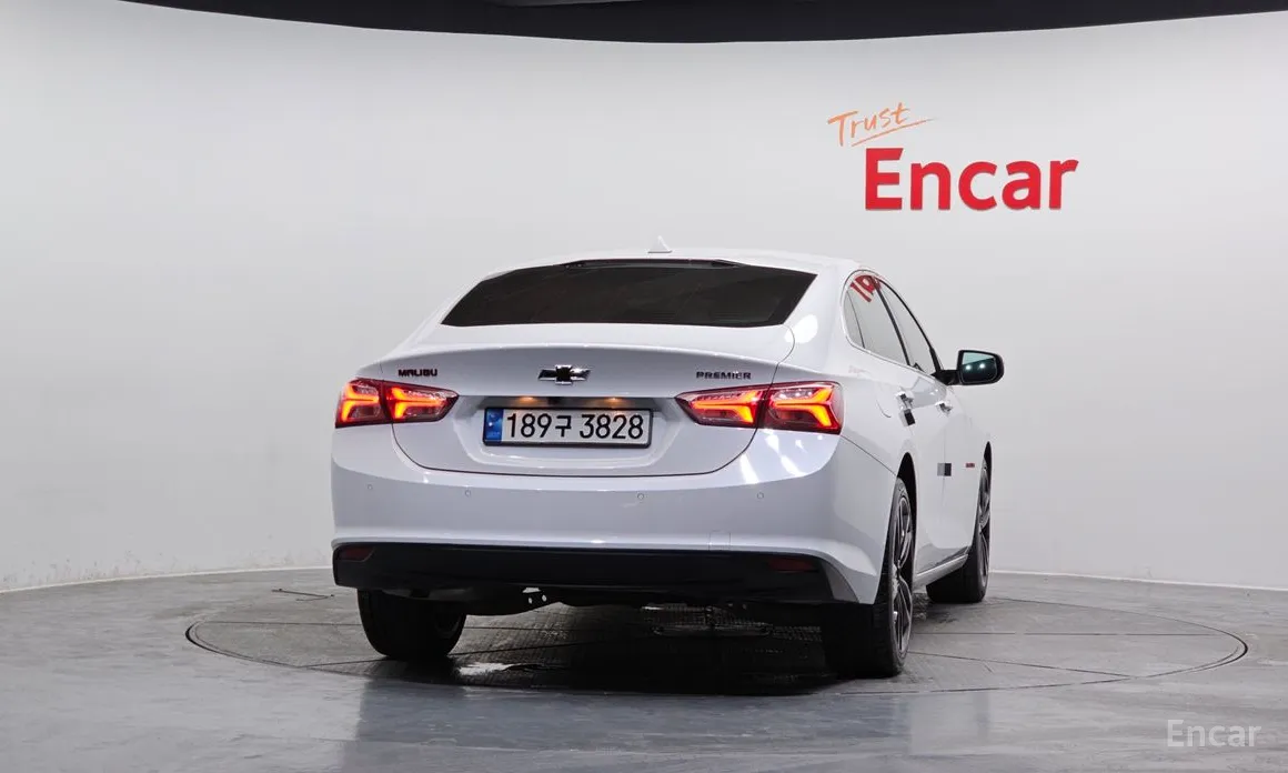 Фото 4 - Chevrolet Malibu